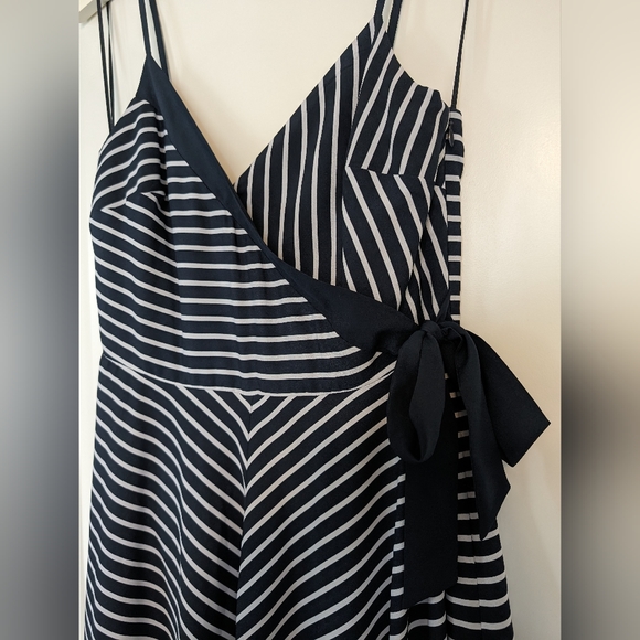 Banana Republic Navy White Striped Handkerchief Hem Dress - Size 2 - Picture 2 of 6
